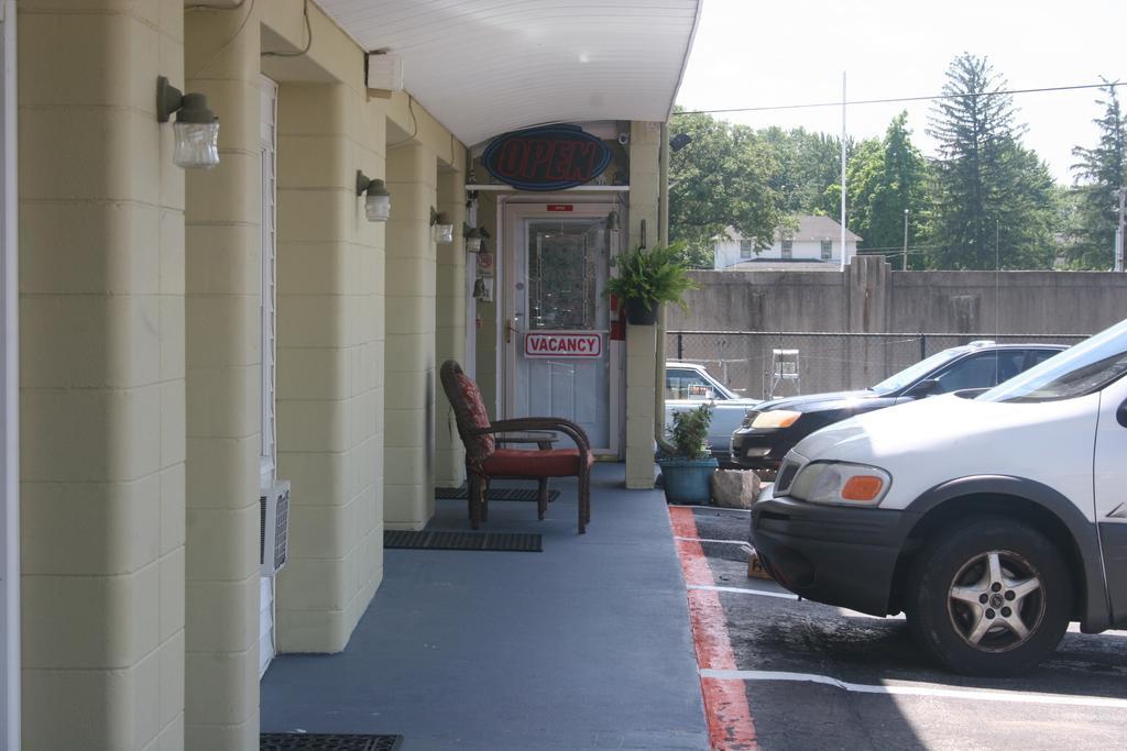 Fountain Inn Van Wert Exterior photo